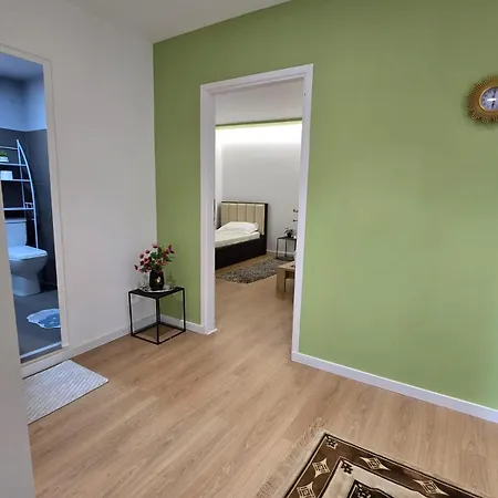 Neva'S Hotel, Apartment Librazhet