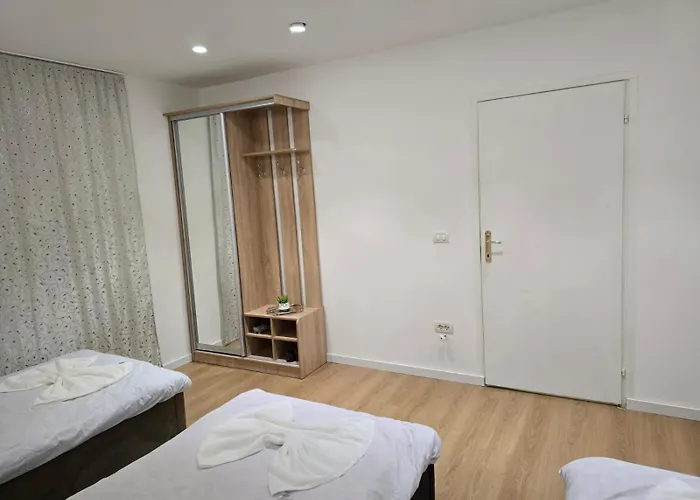 Habitación en casa particular Neva's *